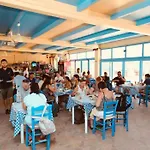 Lägenhetshotell Dodo's Perivolos (Santorini)