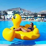 Lägenhetshotell Dodo's Perivolos (Santorini)