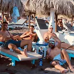 Lägenhetshotell Dodo's Perivolos (Santorini)