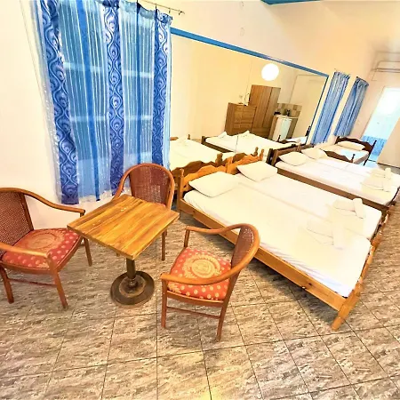 Lägenhetshotell Dodo's Perivolos (Santorini)