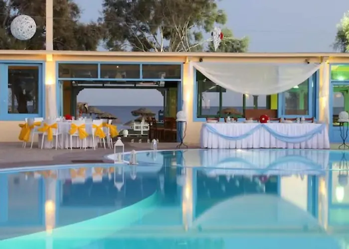 Dodo's 3* Perivolos (Santorini)